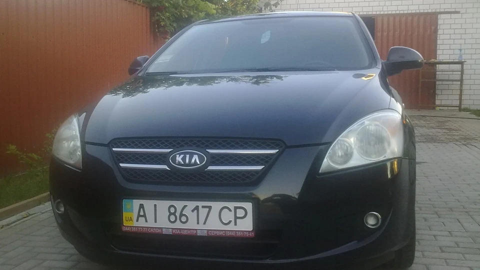 KIA Ceed black pearl 2.0 a\t 3