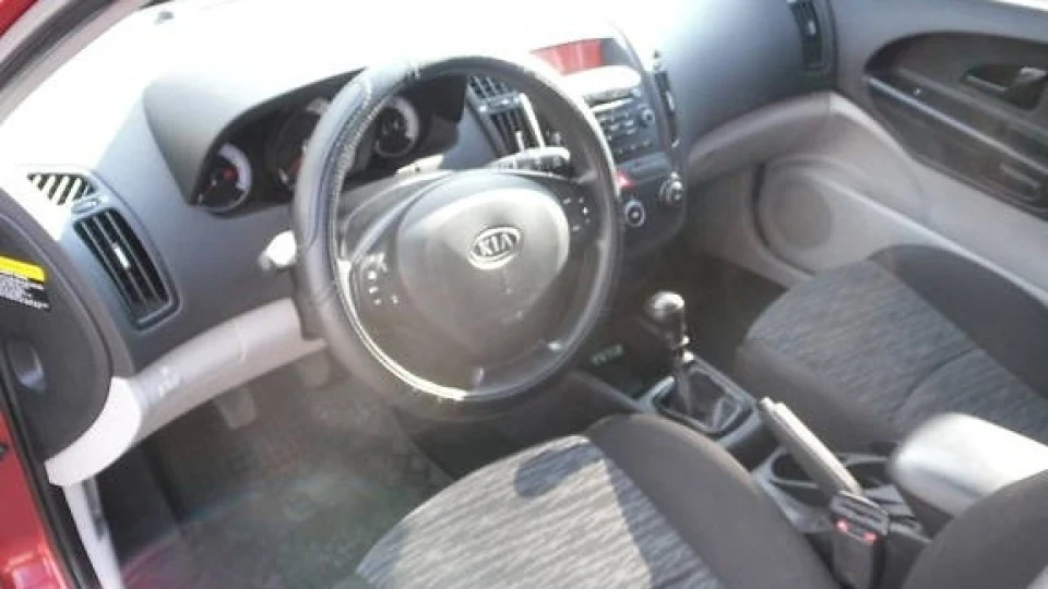 KIA Ceed *червона блискавка* 4