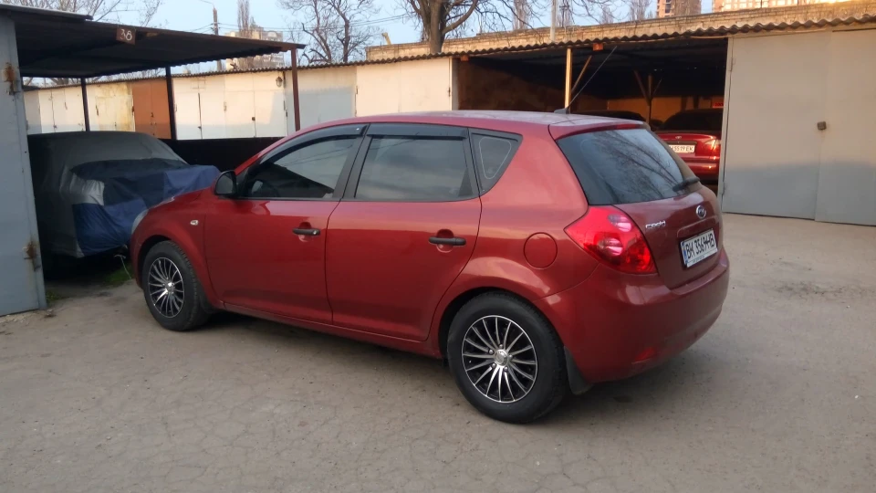 KIA Ceed MarsRed, 1.6 3