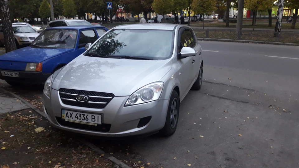 KIA Ceed Сірий металік