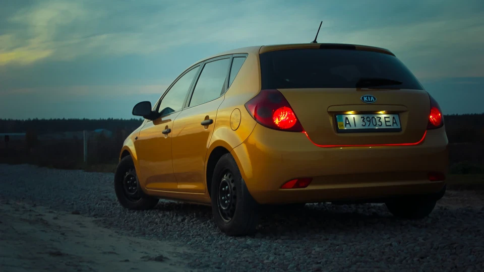 KIA Ceed ┌жовтий кед┘ 2