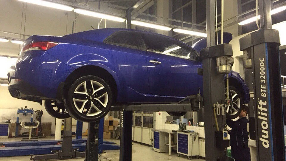 KIA Cerato Koup 3