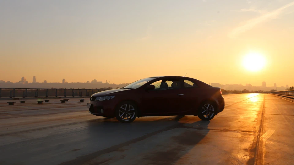 KIA Cerato Koup 2