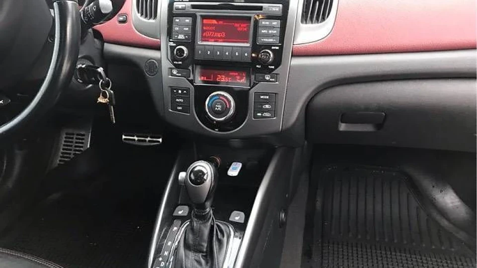 KIA Cerato Koup 3