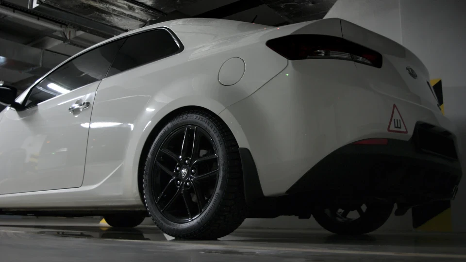 KIA Cerato Koup 3