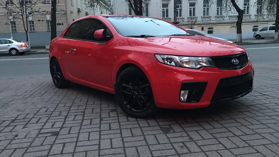 KIA Cerato Koup 2