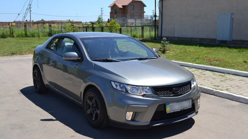 KIA Cerato Koup 2