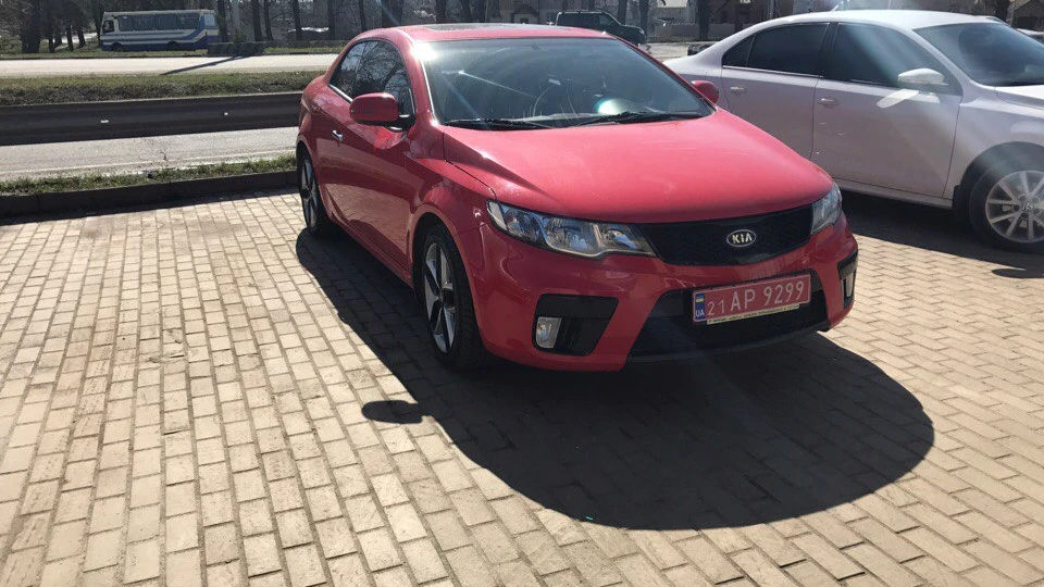 KIA Cerato Koup 2