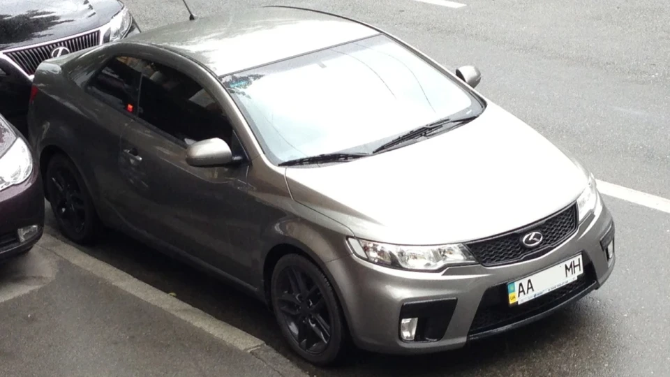 KIA Cerato Koup 2