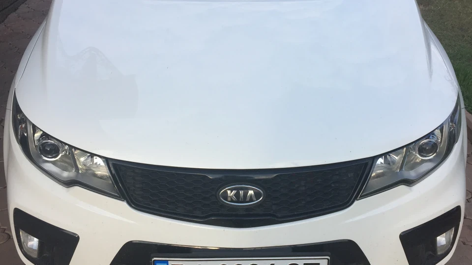 KIA Cerato Koup 1.6 ручка біла