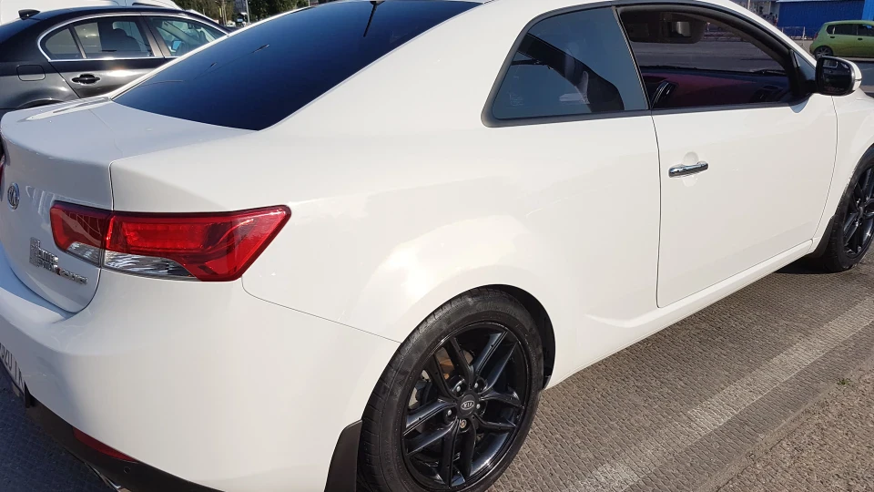 KIA Cerato Koup 2.0 AT Limited Edition 5