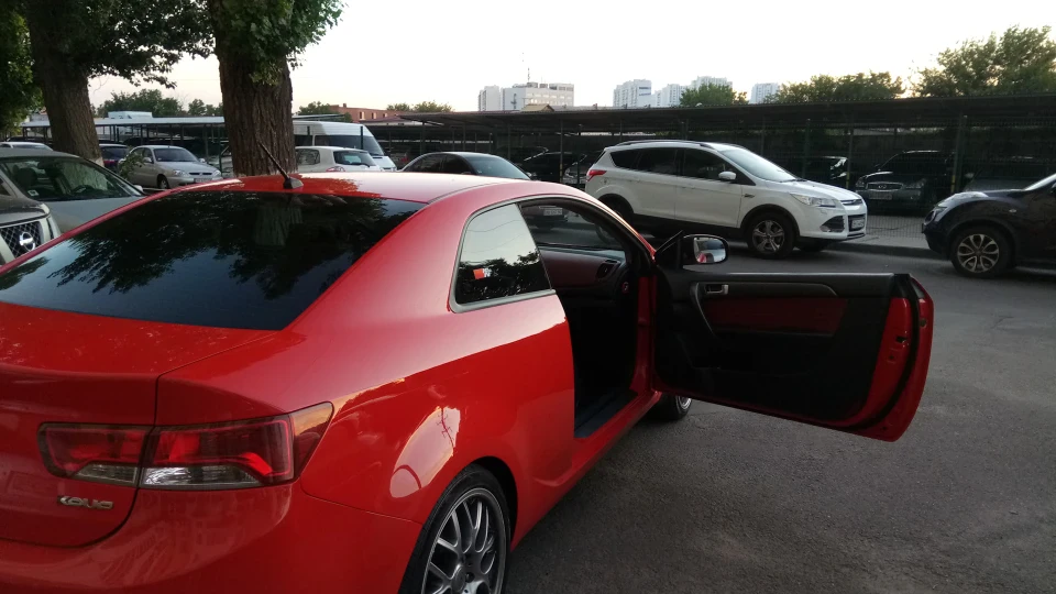 KIA Cerato Koup @ Червоний їде швидше 2