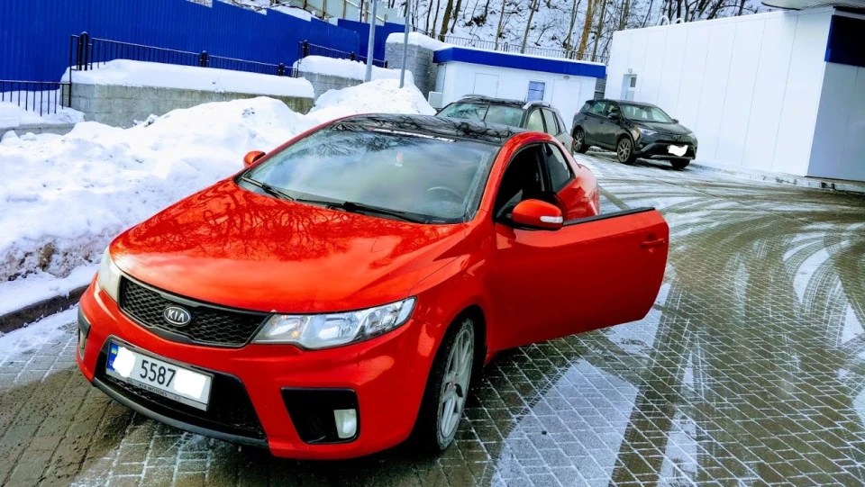 KIA Cerato Koup Червона отрута 1,6
