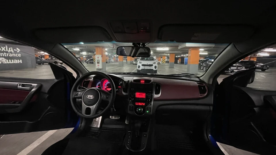 KIA Cerato Koup 4