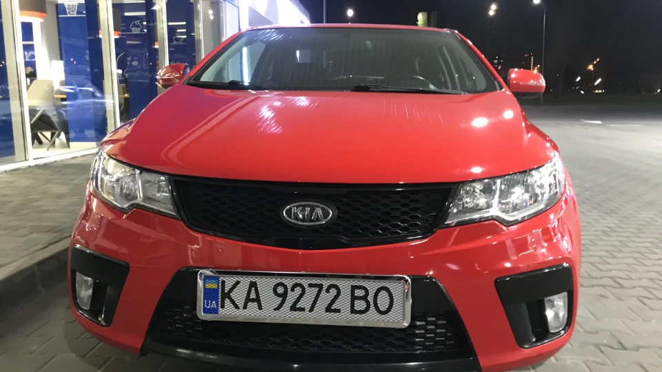 KIA Cerato Koup REDhorse 2