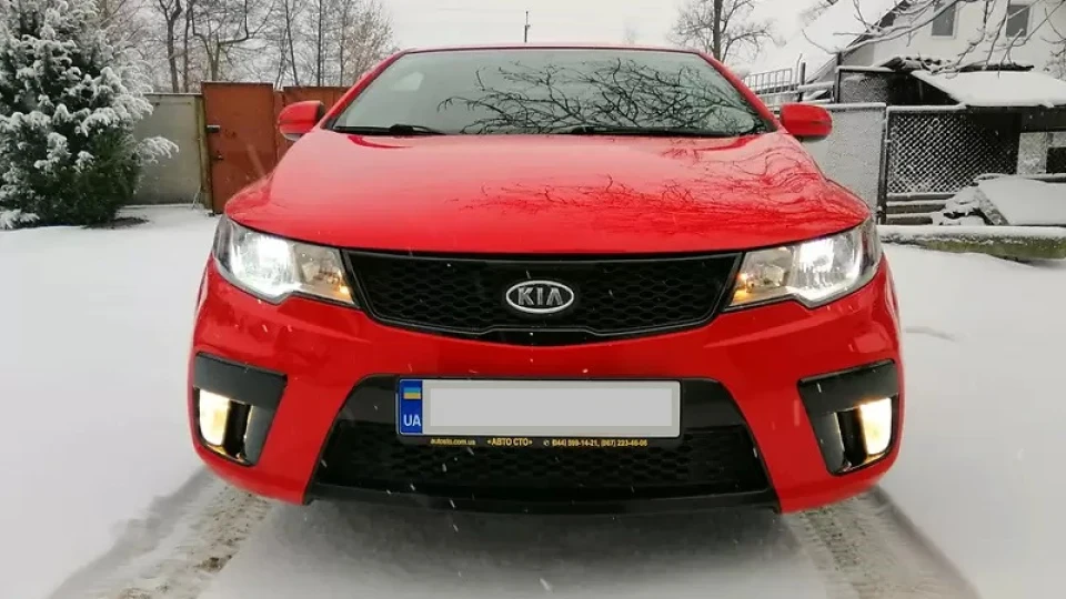 KIA Cerato Koup REDhorse 5