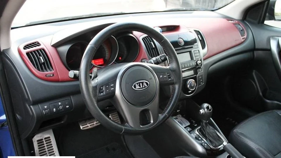 KIA Cerato Koup SoniK 2