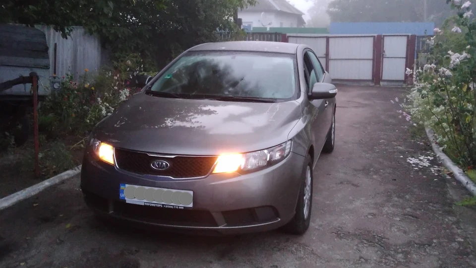 KIA Cerato 2
