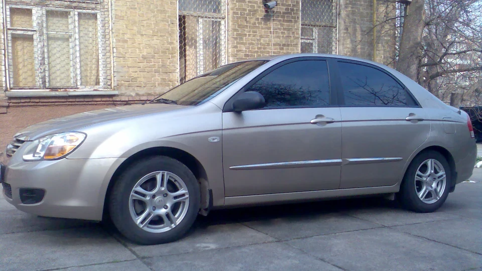 KIA Cerato 2