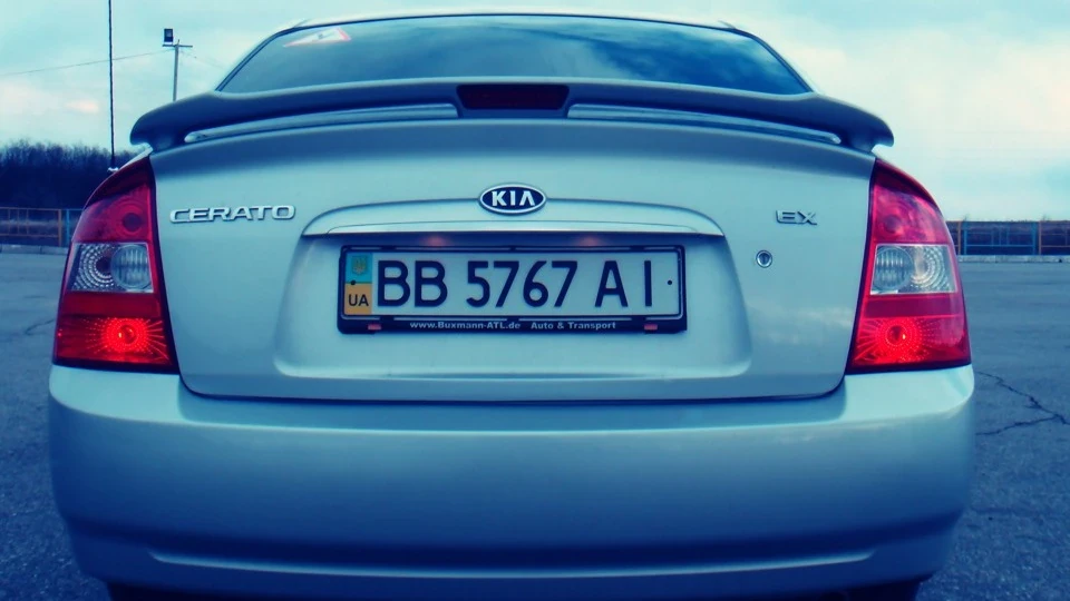 KIA Cerato ㋛