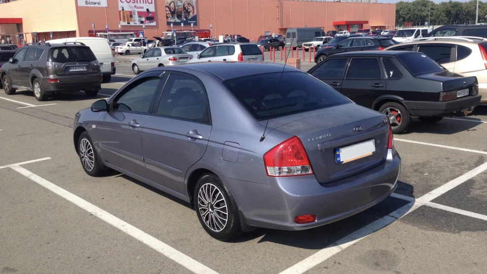 KIA Cerato 2