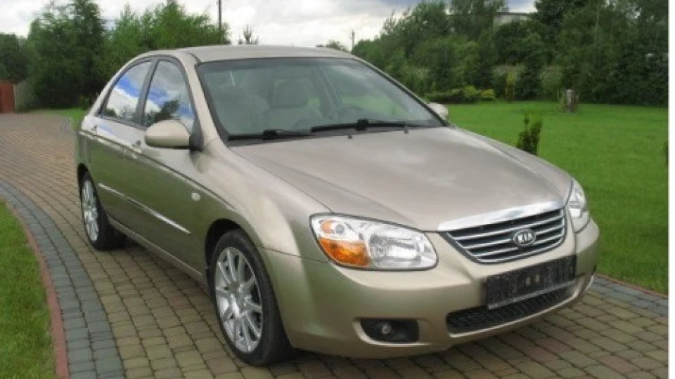KIA Cerato 2
