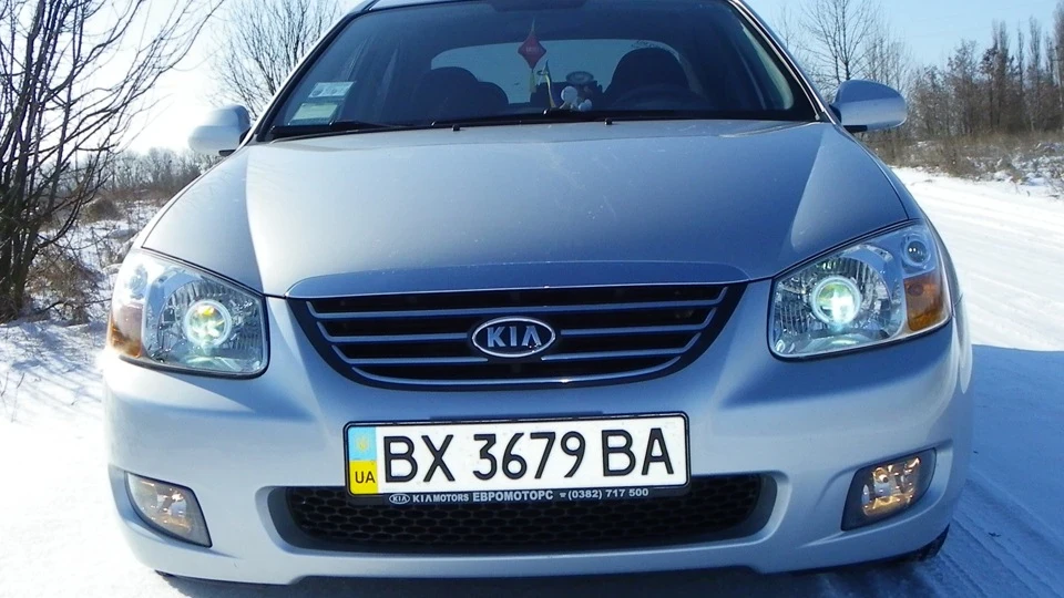 KIA Cerato 1.6 EH 4