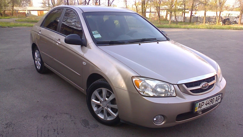 KIA Cerato 1.6 LX 2
