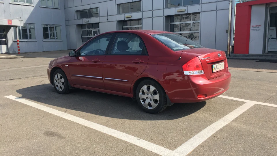 KIA Cerato 1.6 LX 3