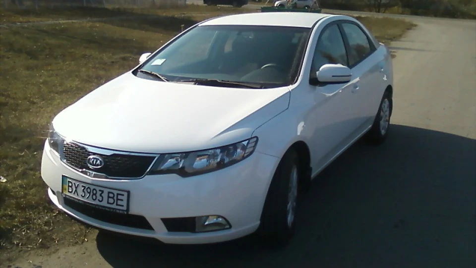 KIA Cerato 1.6 МТ 3