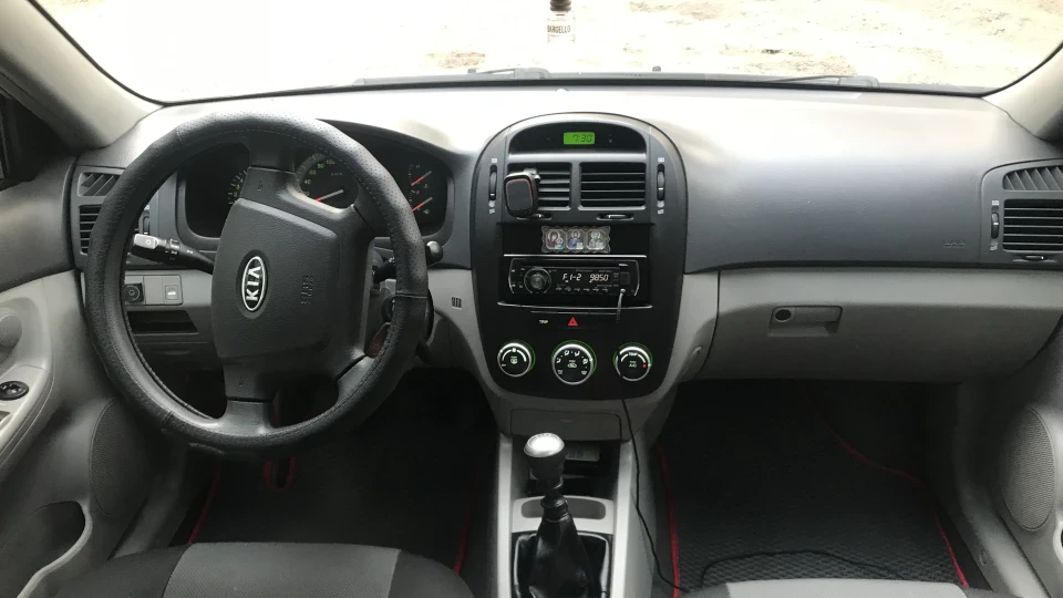 KIA Cerato 1.6 на хасу іспод діда 2