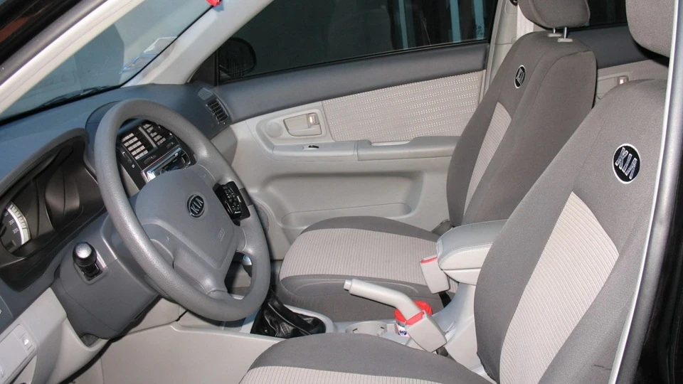 KIA Cerato 1,6 XL 5