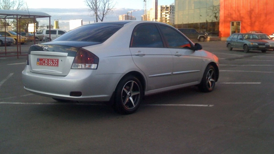 KIA Cerato 1.6 4