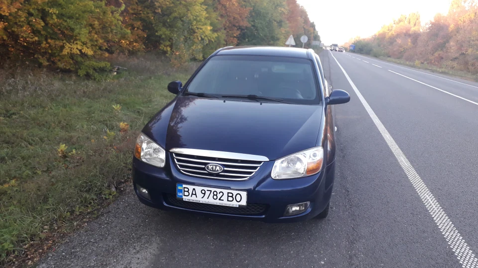 KIA Cerato 2.0 EX 2
