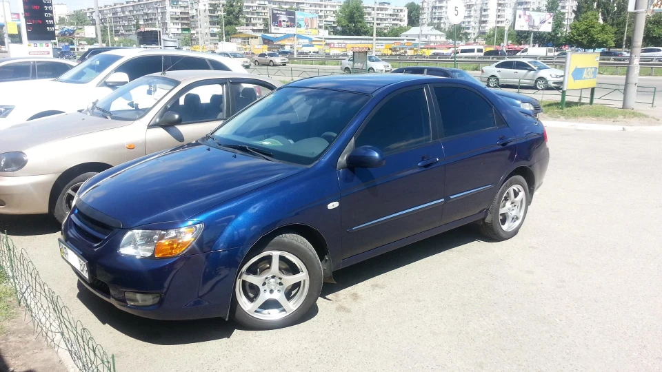 KIA Cerato 2.0 2