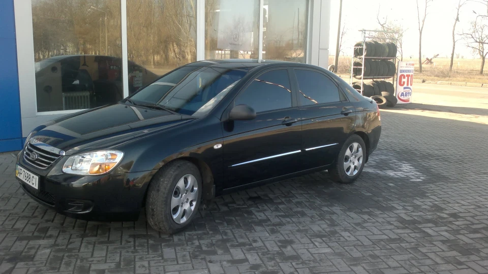 KIA Cerato black 3