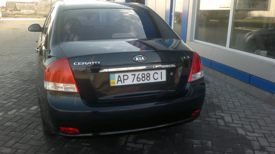 KIA Cerato black 4
