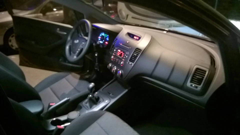 KIA Cerato Блискучий 3