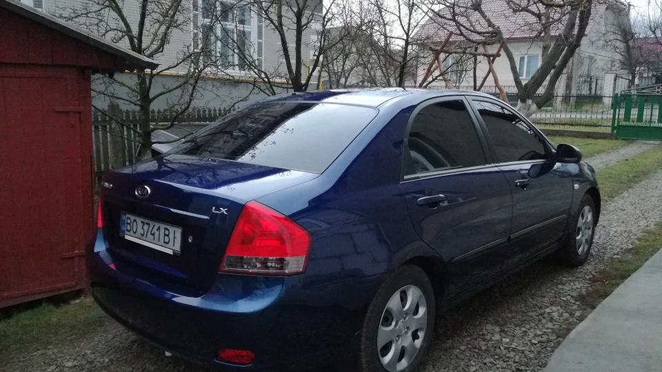 KIA Cerato blue leech