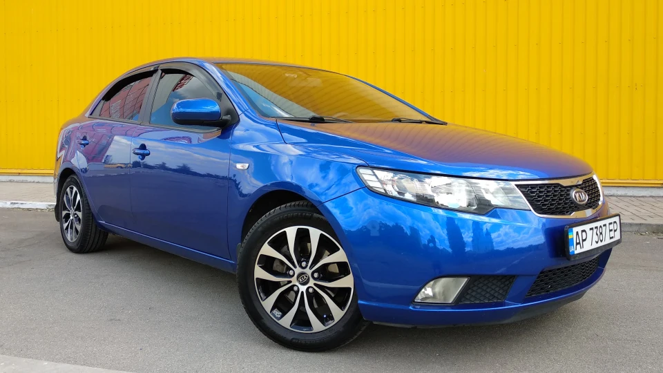 KIA Cerato Blue Shark