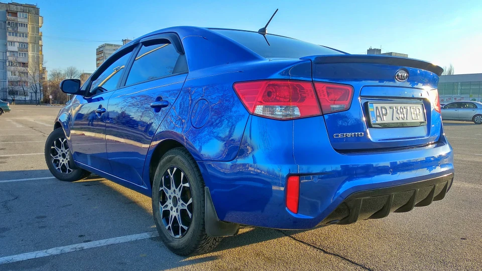 KIA Cerato Blue Shark 2