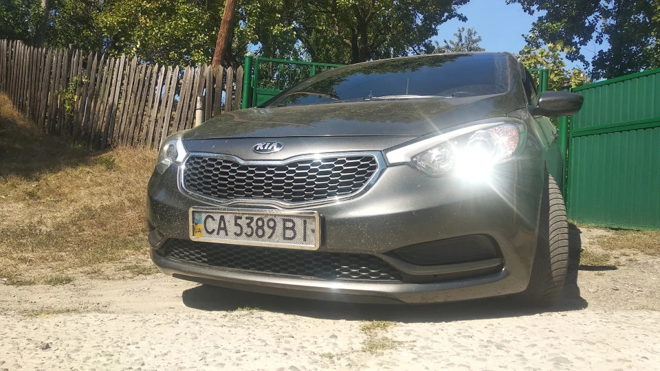 KIA Cerato Boom 3