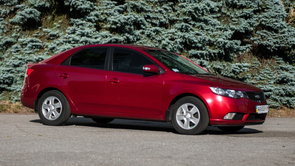 KIA Cerato Черешня 2