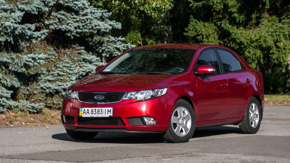 KIA Cerato Черешня 5