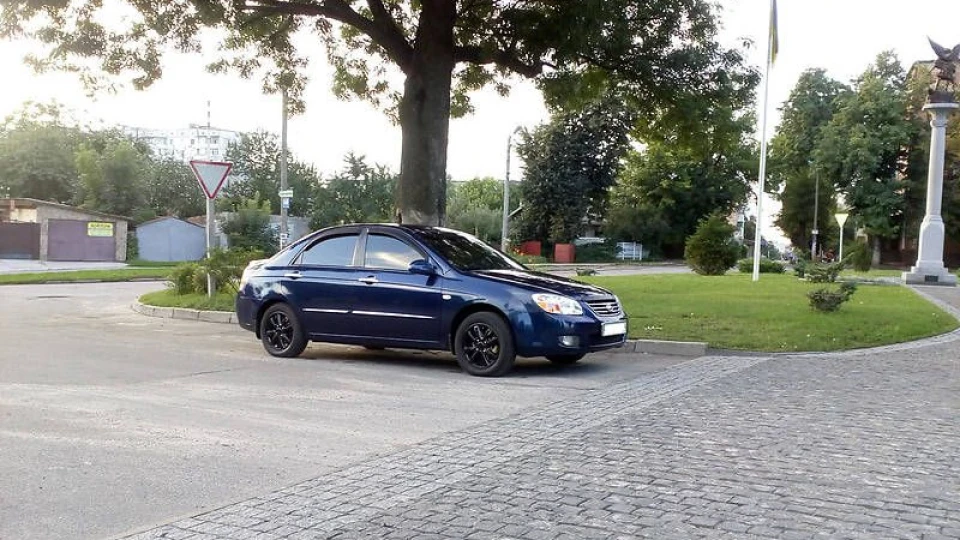 KIA Cerato EX 4
