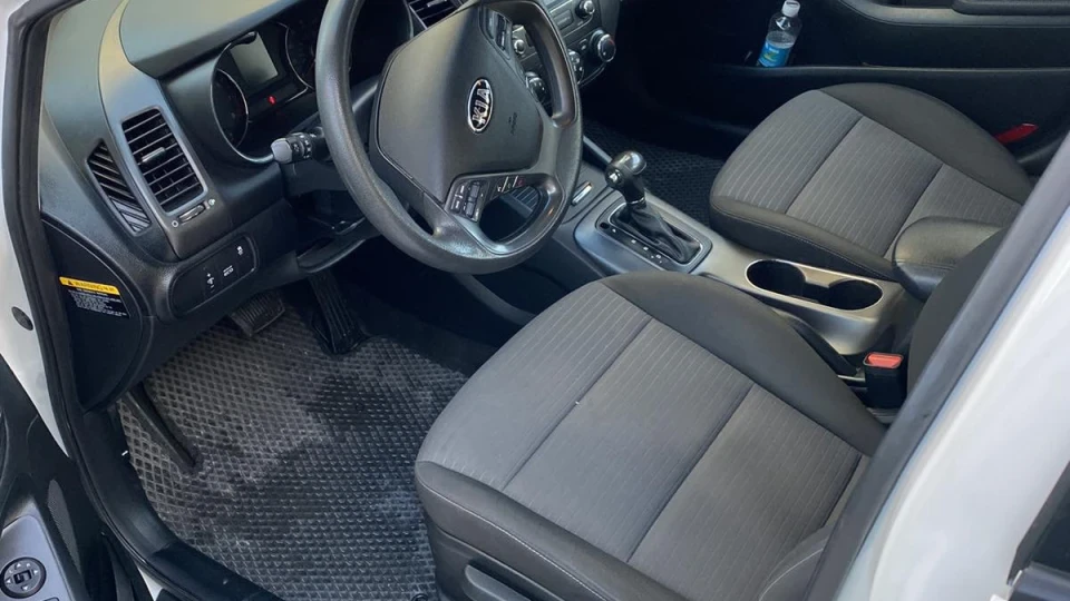 KIA Cerato Forte 1.8 атмосфер 4