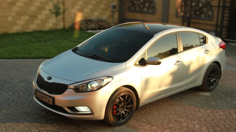 KIA Cerato GRAY AND BLACK