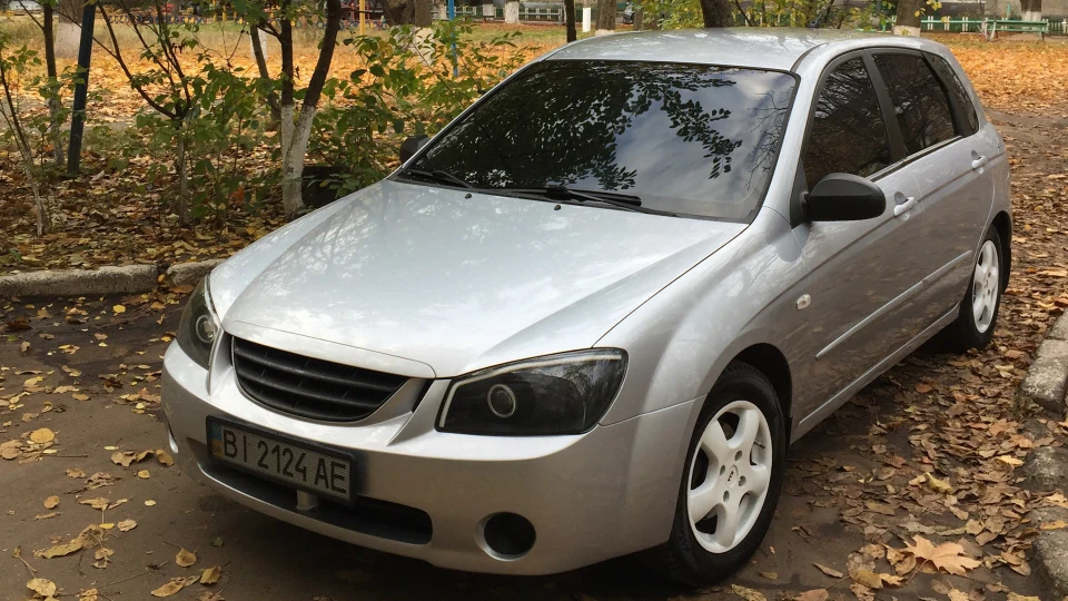 KIA Cerato Hatchback (Сірий) 2