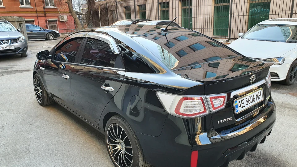 KIA Cerato LPI HYBRID 1.6 3