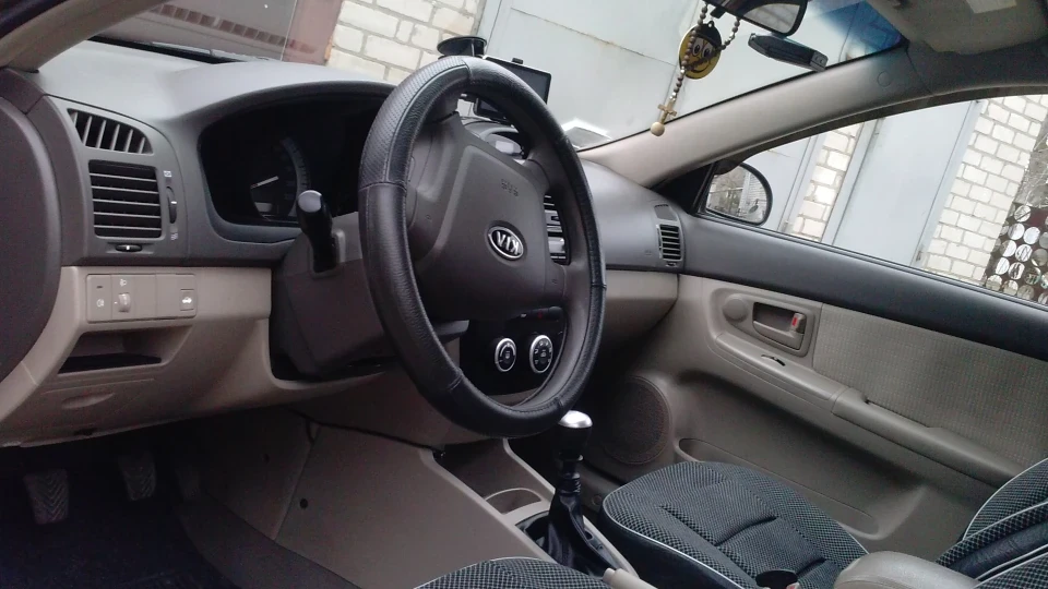 KIA Cerato LX